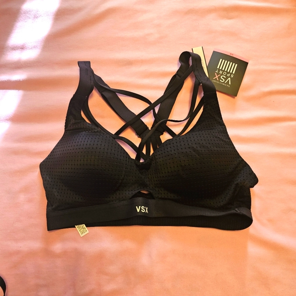 VSX Sport bra (brand new w/tags)